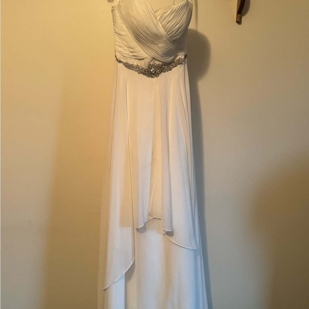 Alyce Parris White Formal / Pageant / Prom Gown - SIZE 2